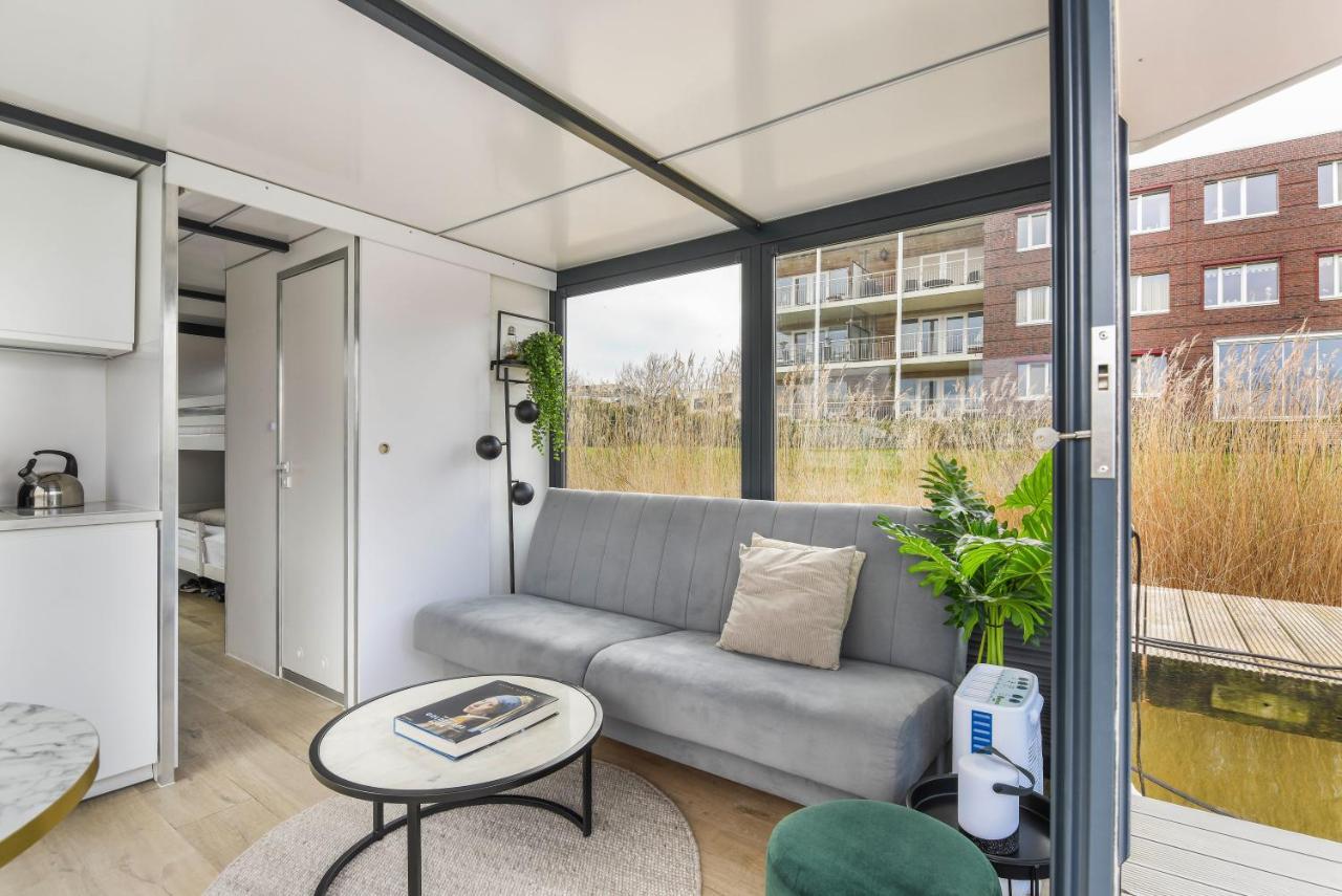 Cosy Tiny Houseboats Near Beach And Restaurants By Weltevreden Experience Zeewolde Esterno foto