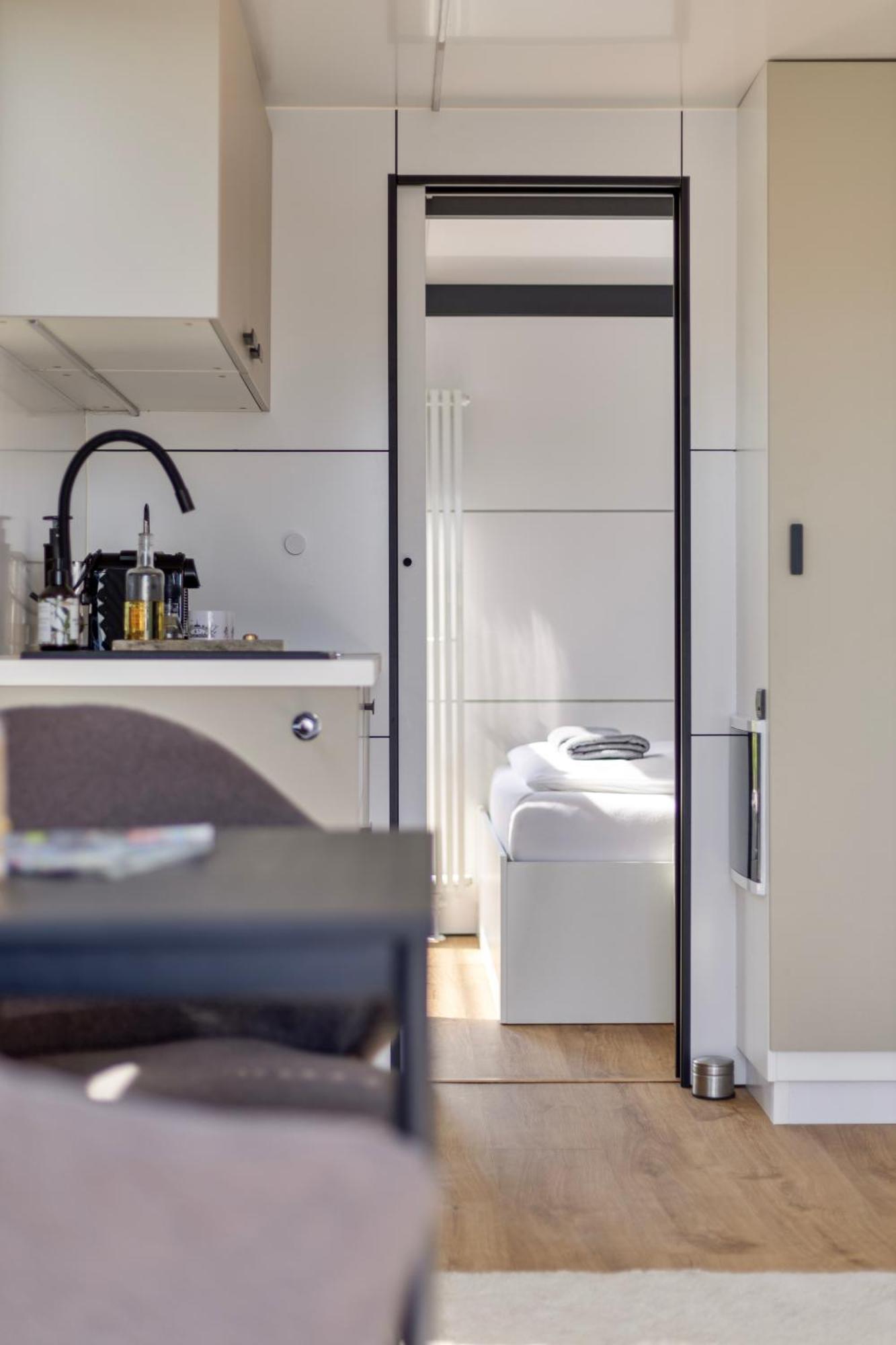 Cosy Tiny Houseboats Near Beach And Restaurants By Weltevreden Experience Zeewolde Esterno foto